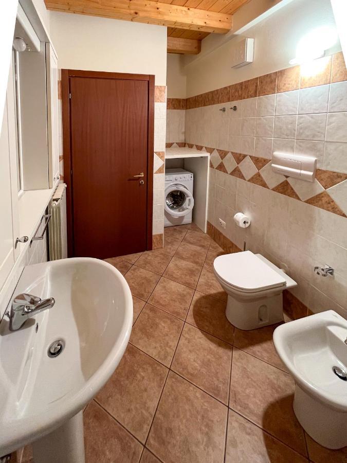 Casa Vacanze Al Lago P2 Monasterolo del Castello Kültér fotó